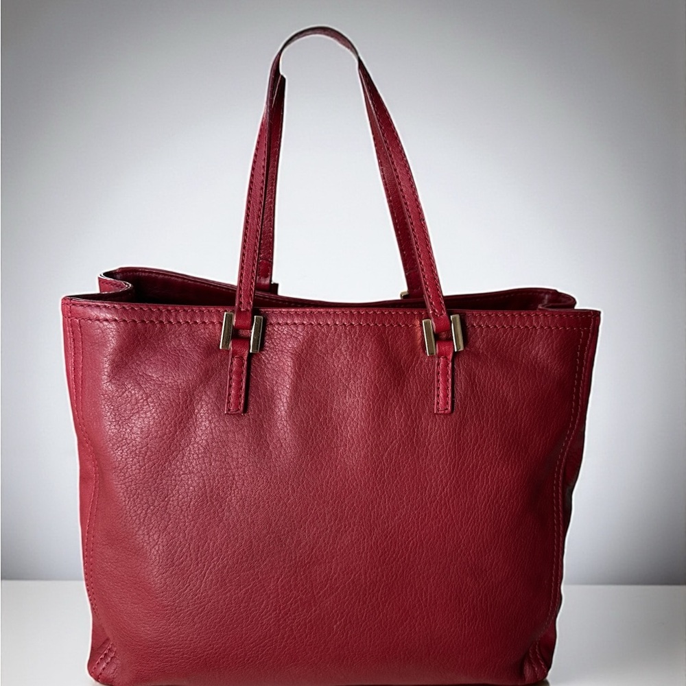 Elegant Red Leather Tote Bag - Picture 3 of 12